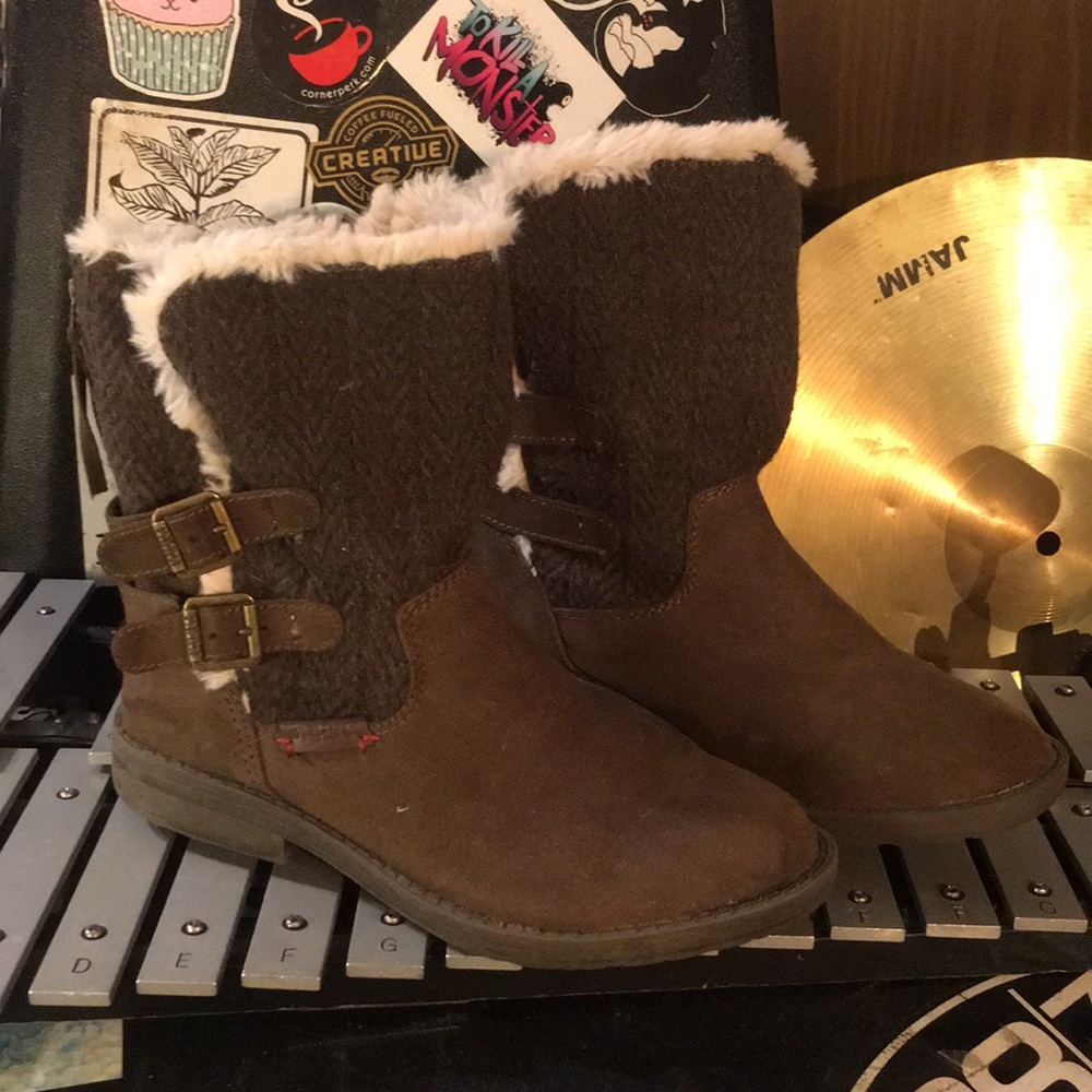 Brown fuzzy sweater leather boots